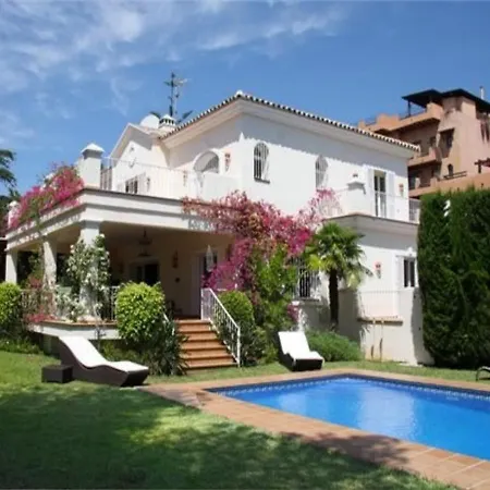 Apartment De Lujo En El Paraiso Malaga Con Piscina
